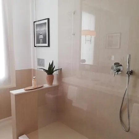 Frühstückspension Primaluce 4*