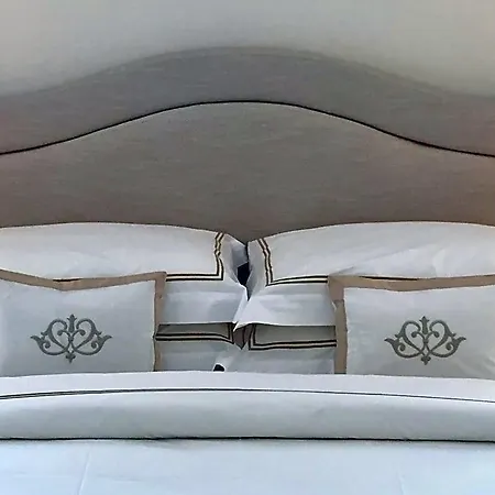 فندق مبيت وإفطار Primaluce 4*