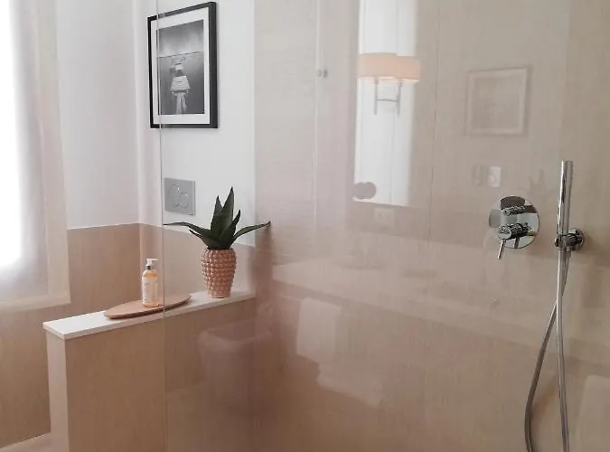 Bed & Breakfast Primaluce 4*